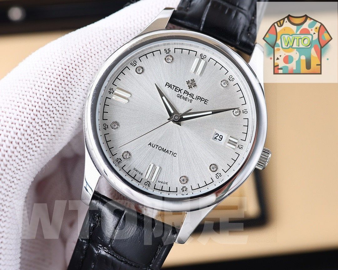 今日 PATEK PHILIPPE パテックフィリップ 文字盤と針に夜光デザインを採用