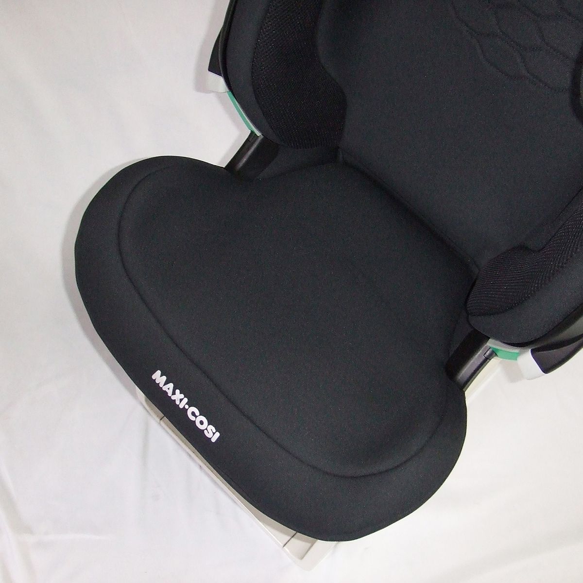 ジュニアシート マキシコシ