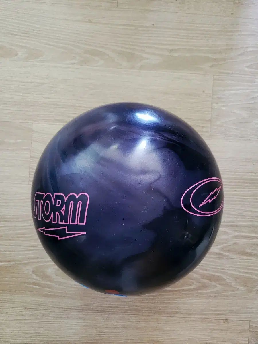 ボーリングボール