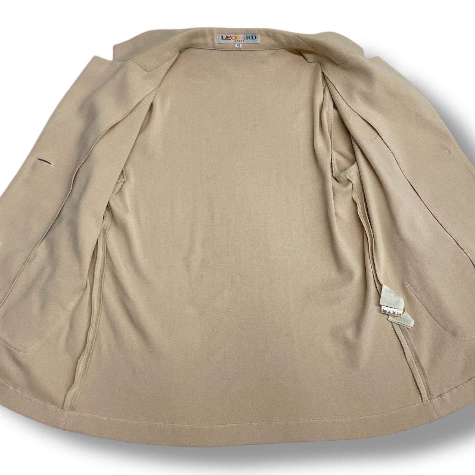 LEONARD レオナール ワッペン付 テーラードジャケット スパンコール