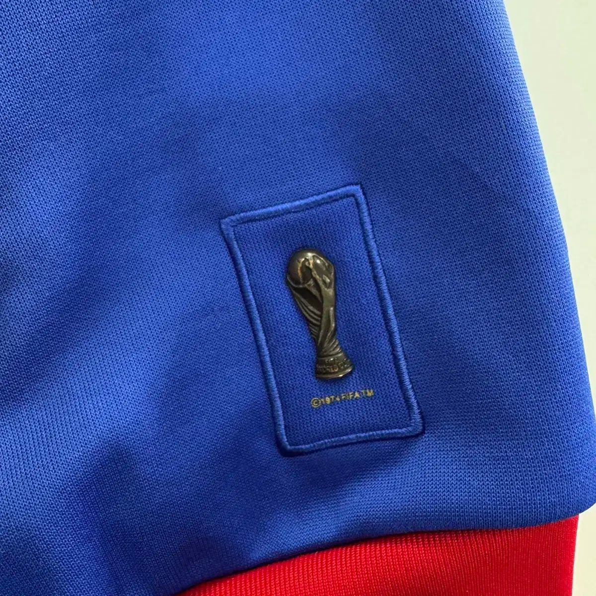 トラックジャージ