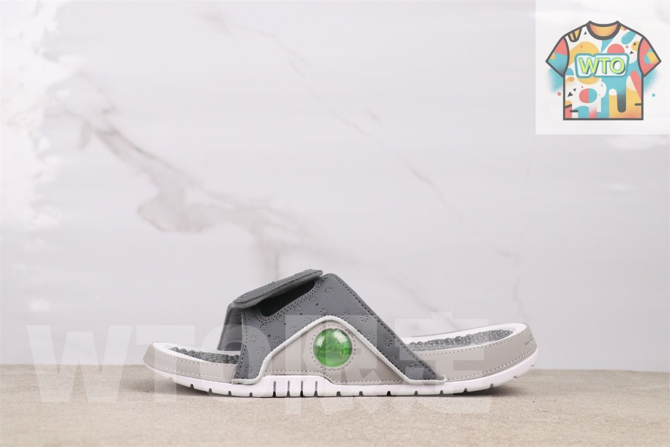 今日 Air Jordan 13 エアジョーダン 代 684915-022 グレー スリッパ-WTO輸入