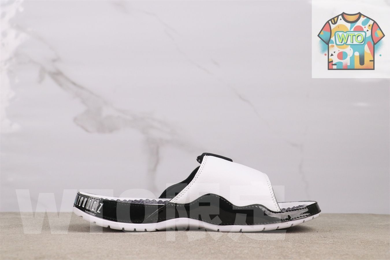 今日 エアジョーダン AA 1336-117 カメレオン スリッパ-WTO輸入