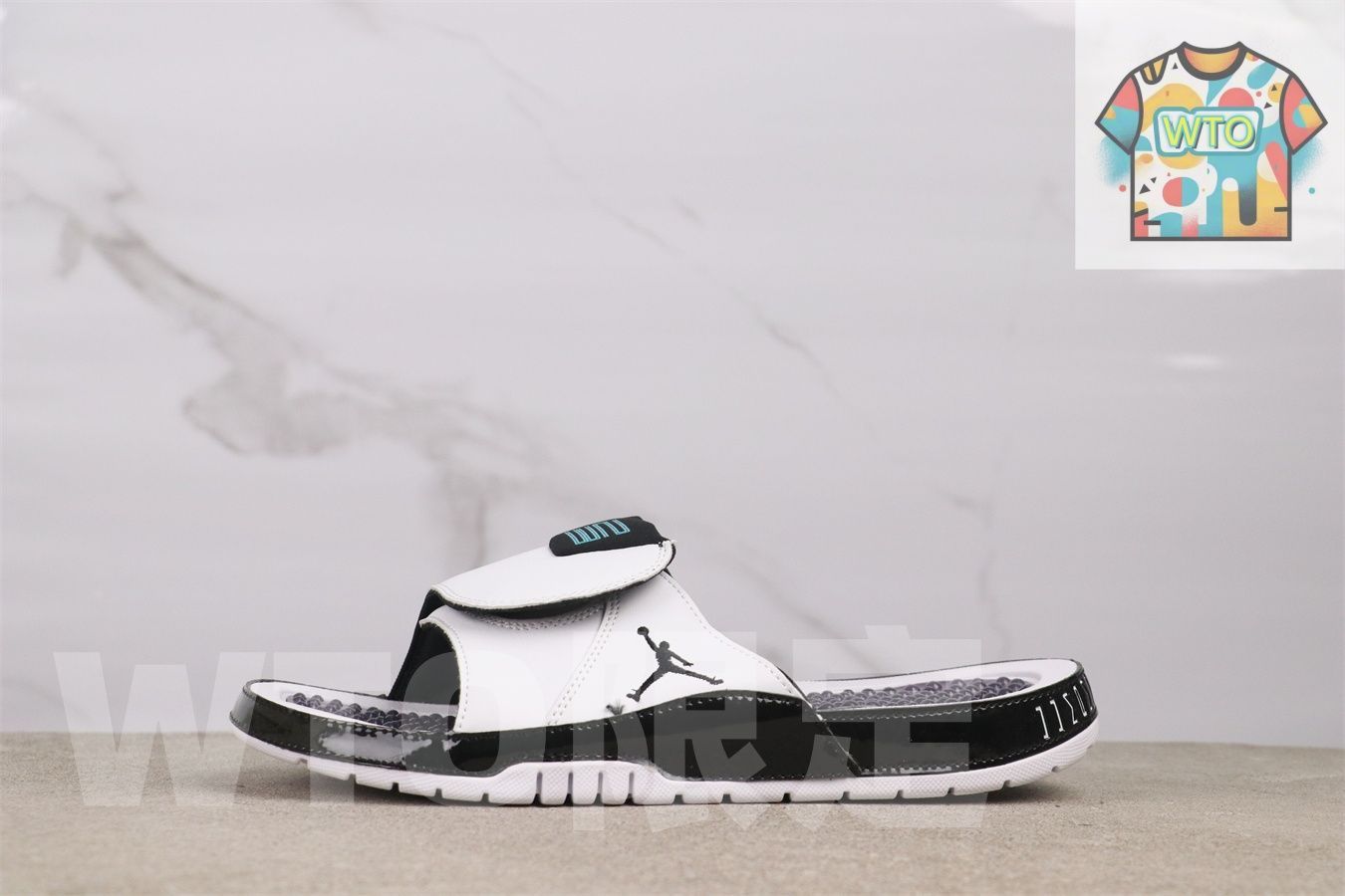 今日 エアジョーダン AA 1336 117 カメレオン スリッパ WTO輸入