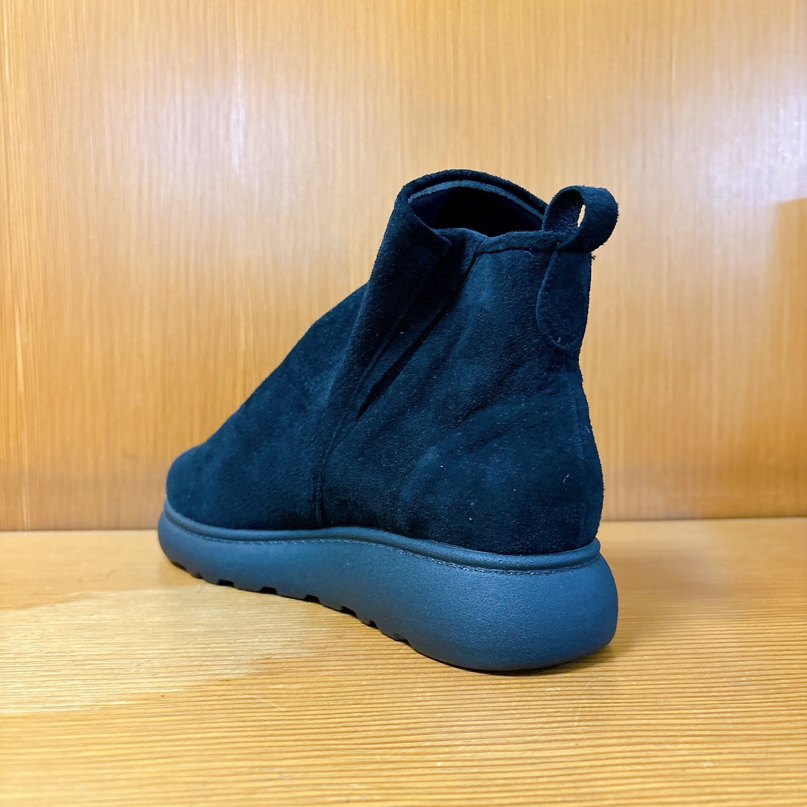 エーオーケー スエード