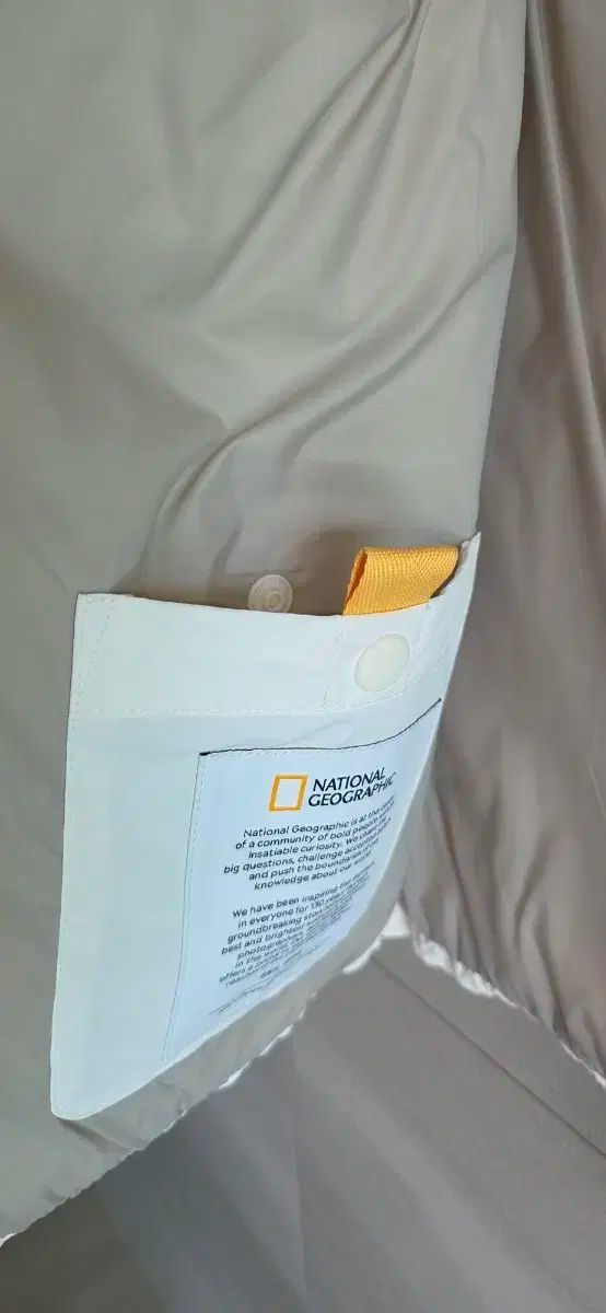 ナショナルジオグラフィック グースダウンベスト