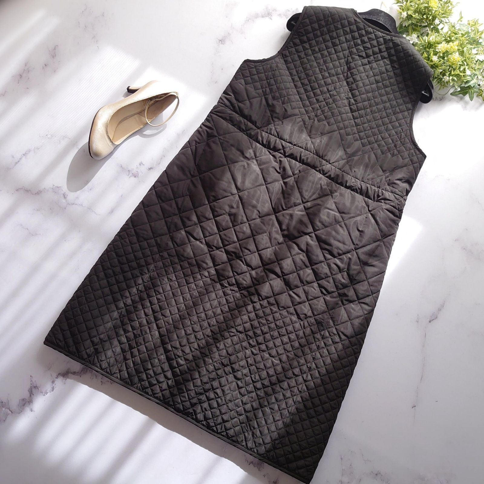 低価格！ 23AW akironコラボ ヴェロフォンナ リバーシブルジレ キルティング