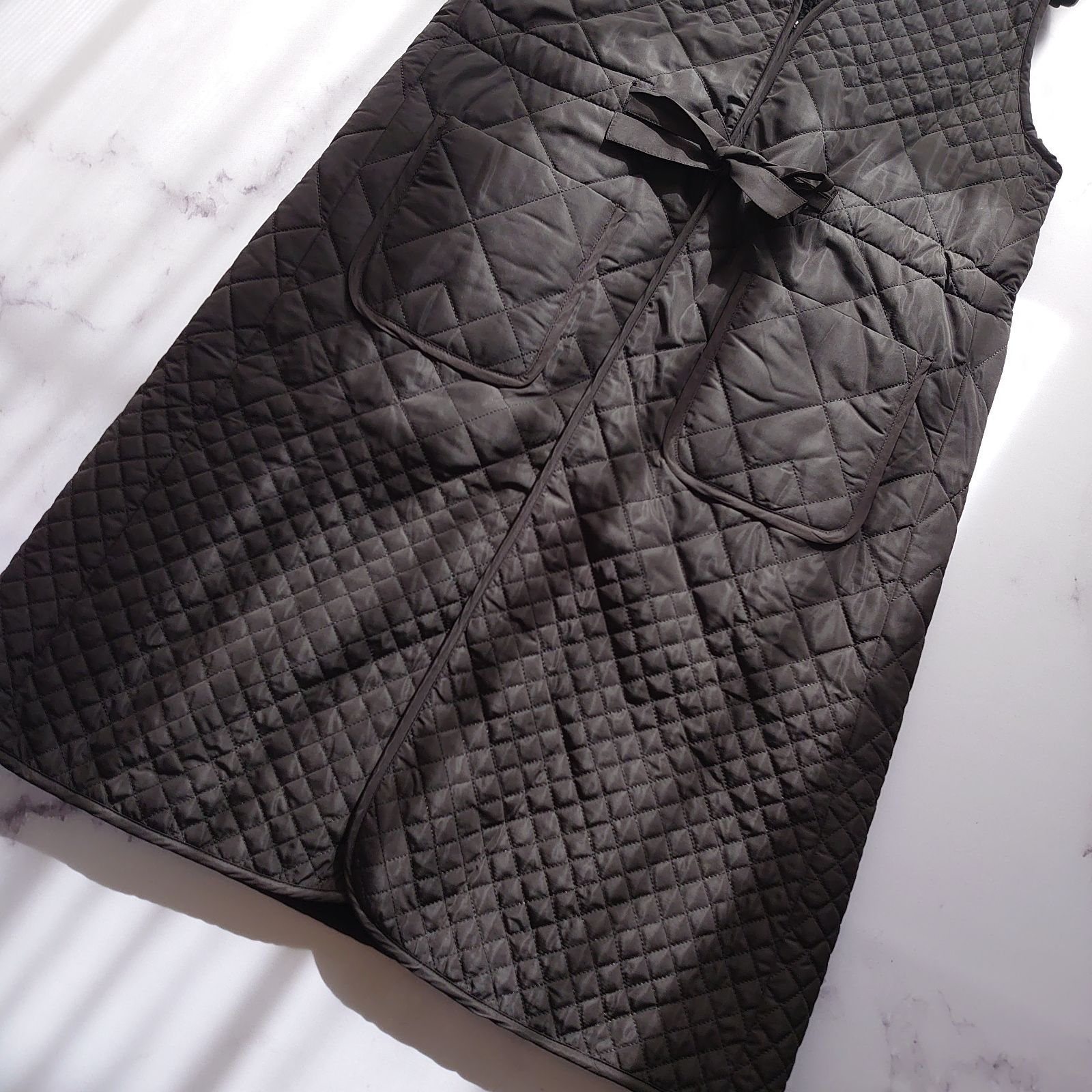 ヴェロフォンナ リバーシブルジレ