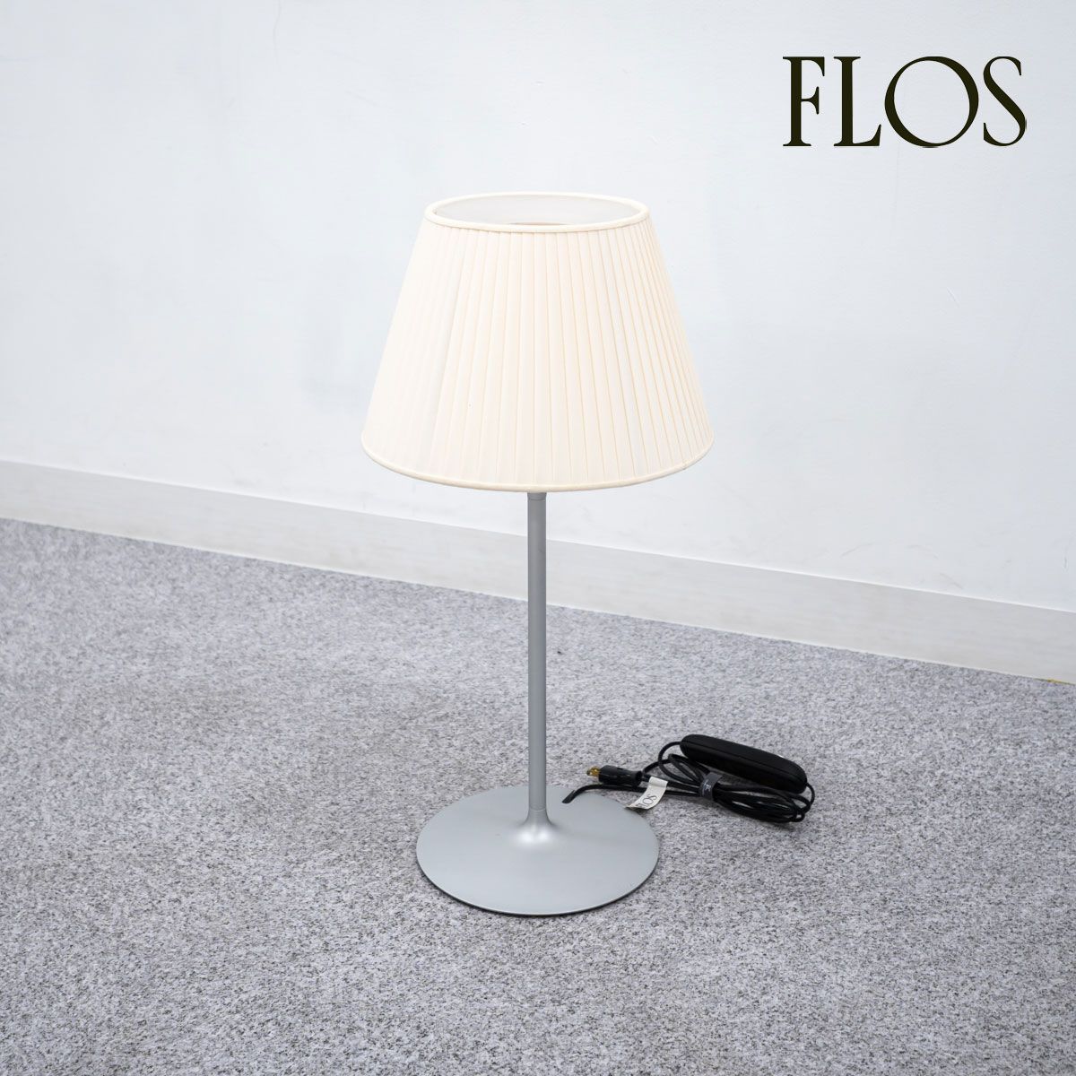 FLOS フロス ROMEO SOFT T1 ロメオソフト テーブル ランプ 照明 ファブリック ホワイト フィリップ スタルク 定価16万