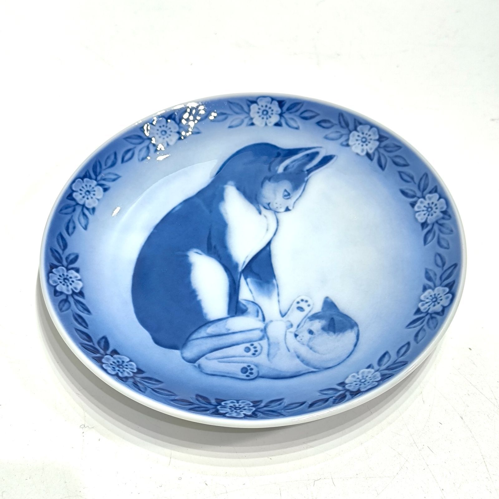 希少 ロイヤルコペンハーゲン イヤープレート 猫 ネコ マザーズデイ