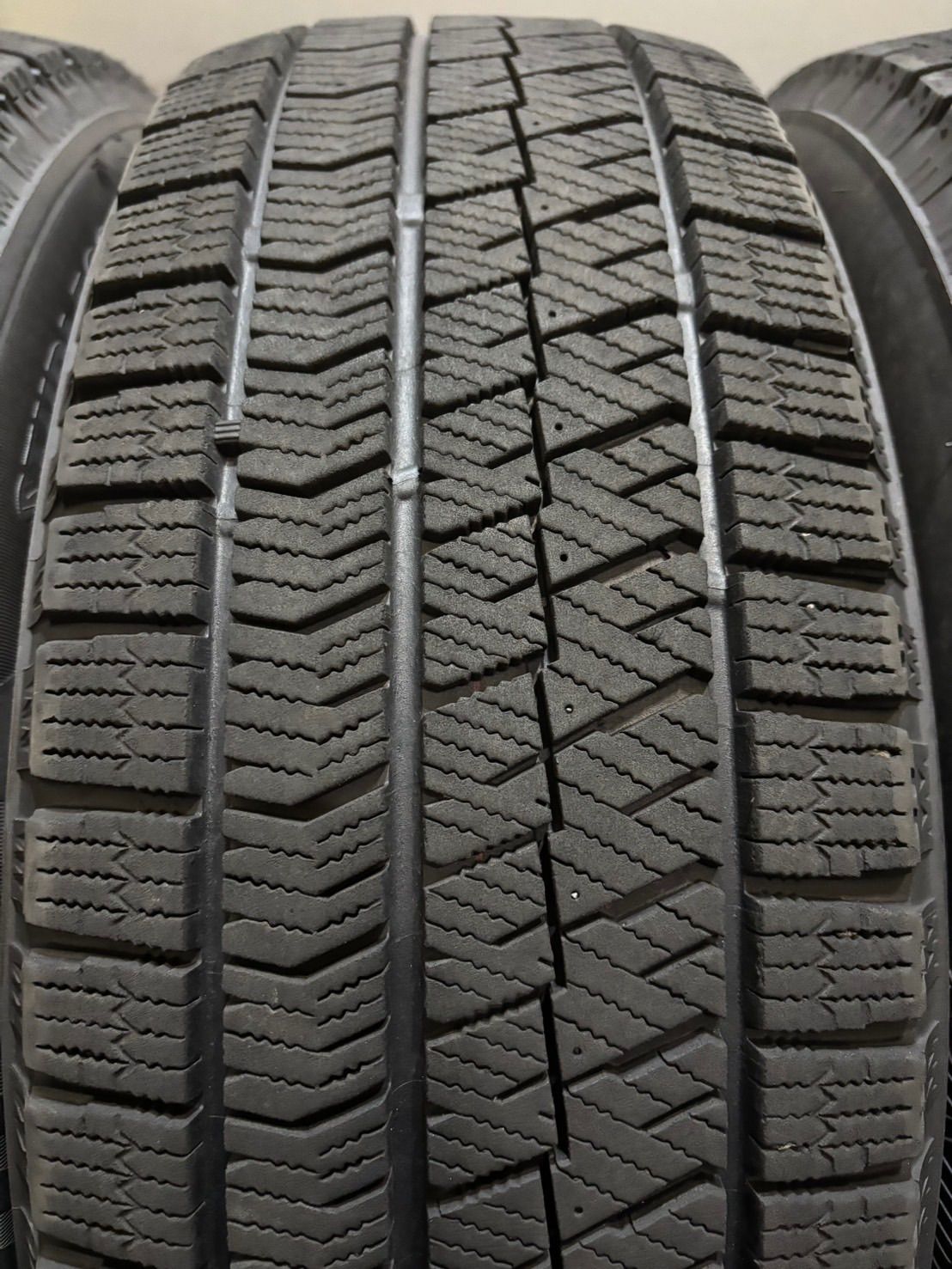  195 65 R 15 VRX 2 19年製 スタッドレス 4本 ブリヂストン ブリザック ノア ヴォクシー プリウス 4 K 701 15インチ スタッドレス