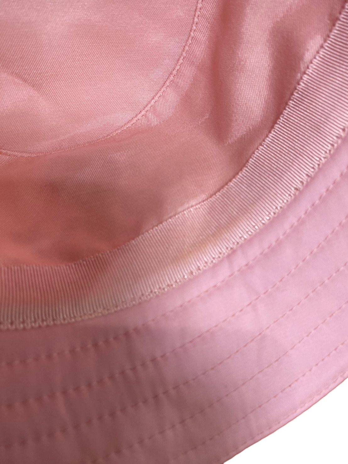 エミール エンブロイダリー