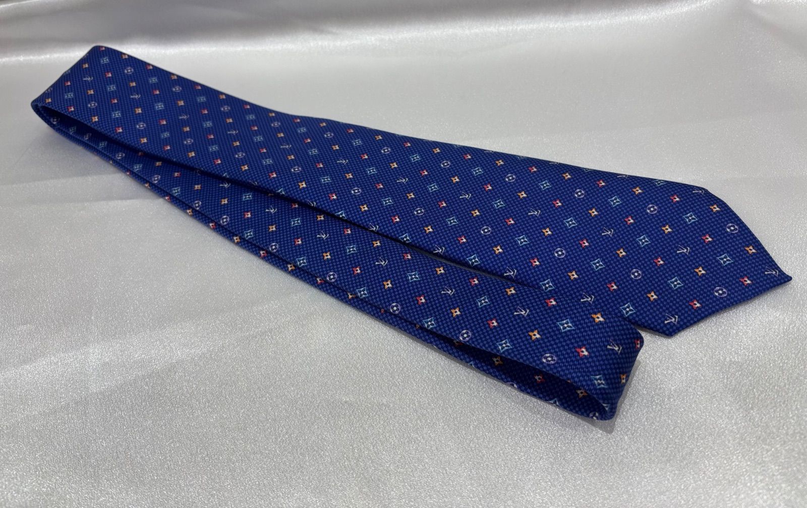 Vuitton シルクネクタイ