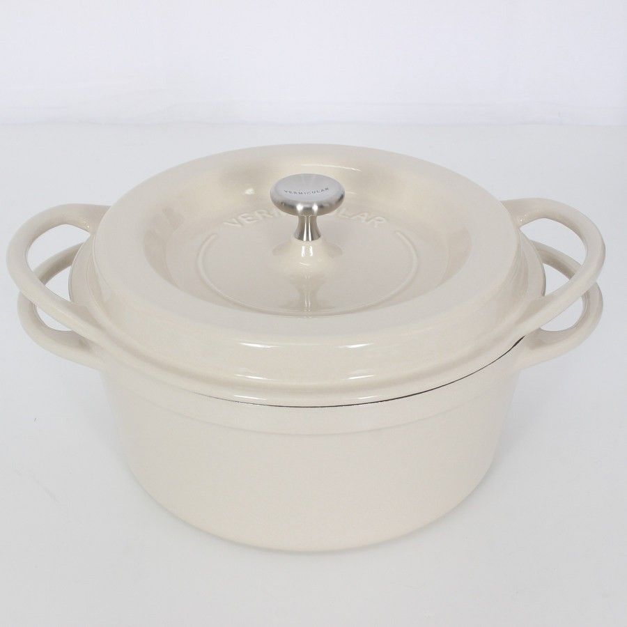 バーミキュラ オーブンポットラウンド 18cm NBG18R ナチュラルベージュ 無水 ホーロー 両手鍋 本体