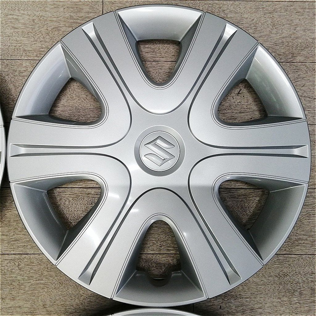  スズキ スペーシアより ホイルキャップ 14インチ ホイールキャップ タイヤ ホイール