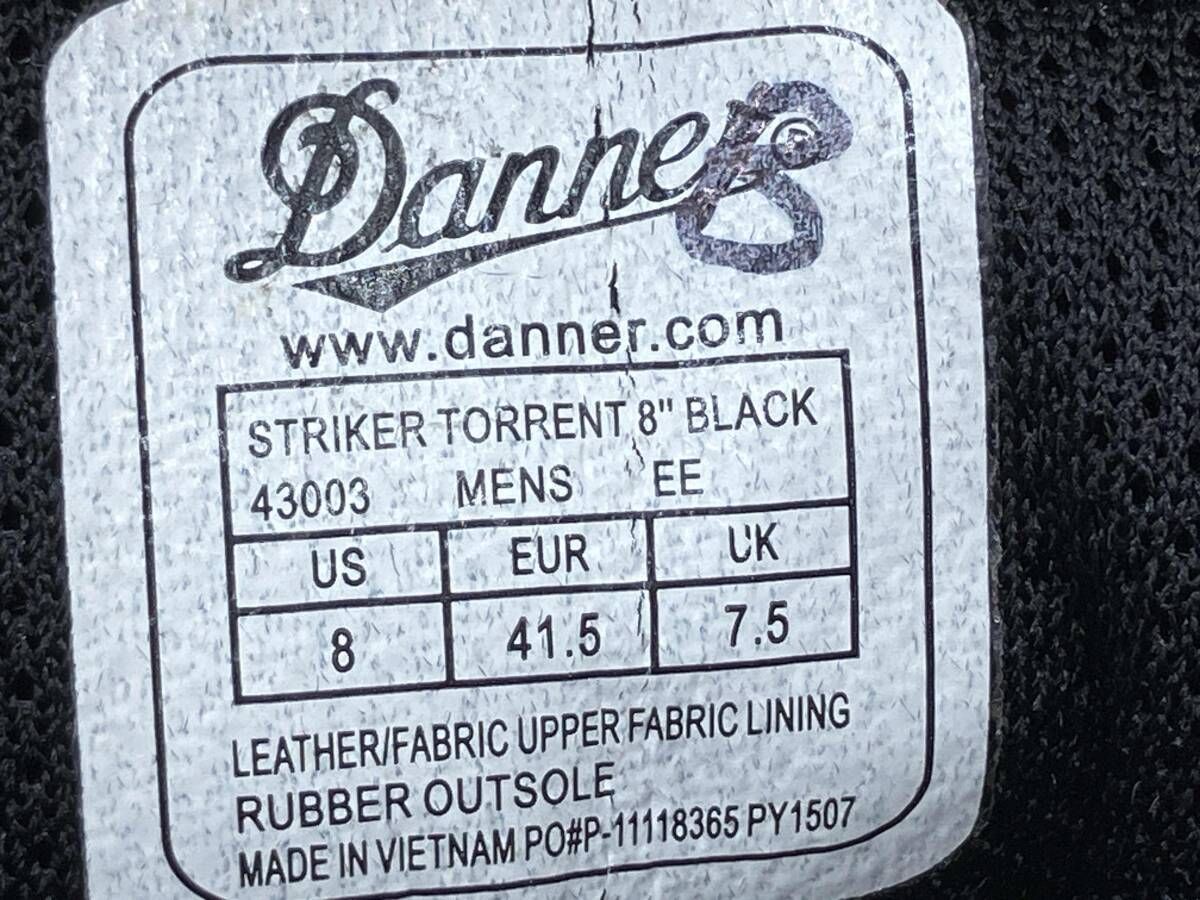 Striker ストライカー