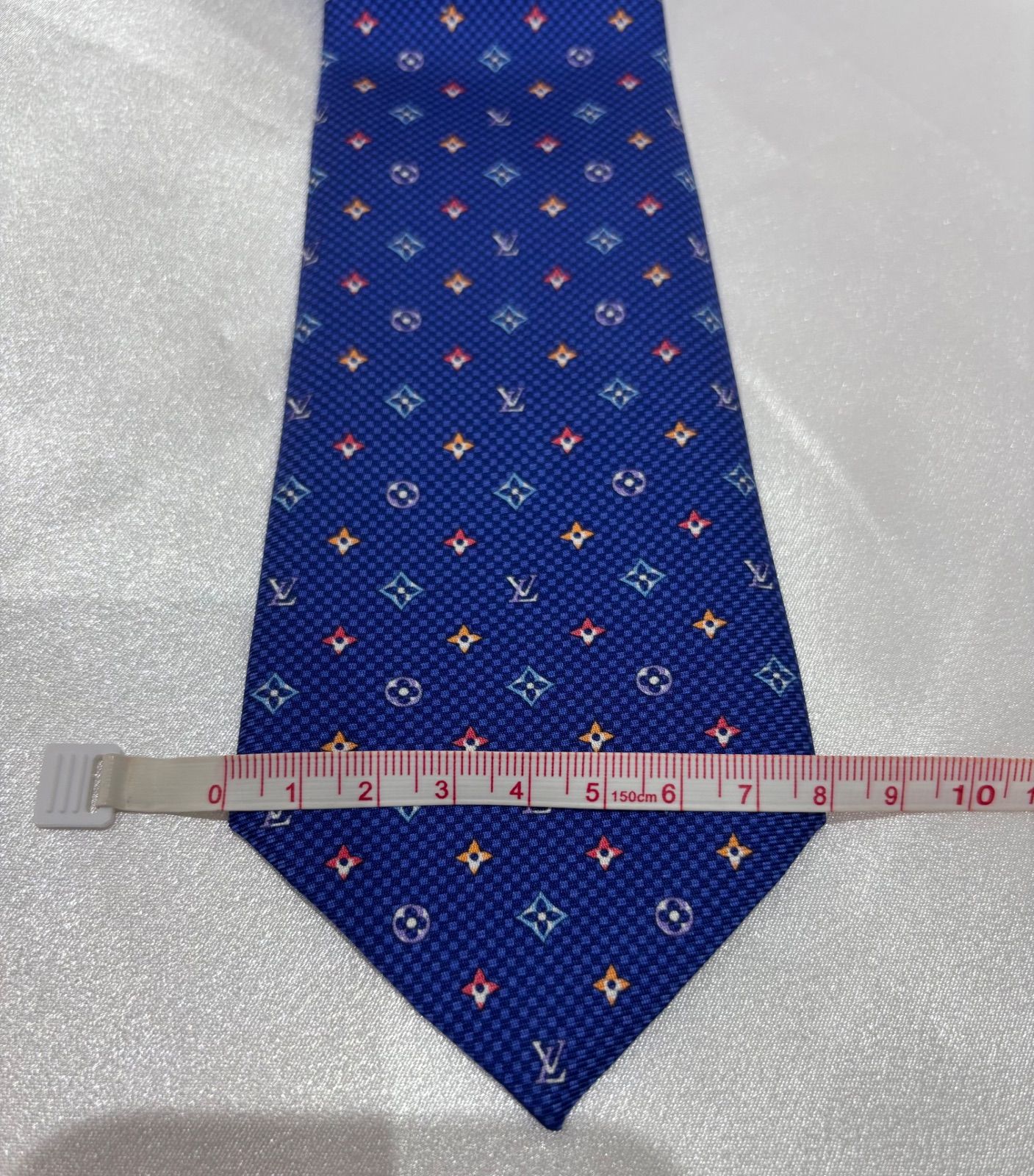 シルクネクタイ