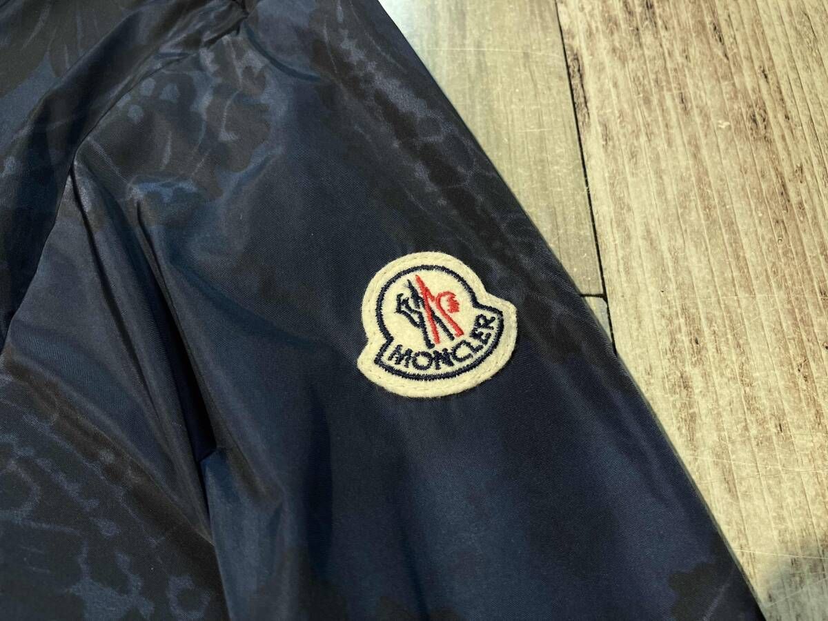 MONCLER モンクレール