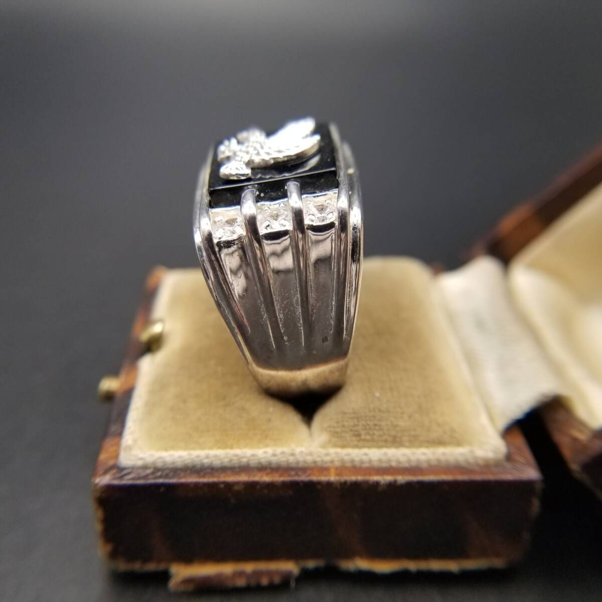 St George イーグル紋章 CZ 煌めき ヴィンテージ リング 925 シルバー 銀 指輪 大ぶり 重厚感 Silver Convention マーク R 16 V