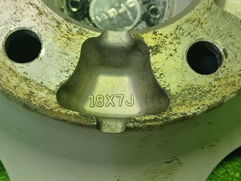 アルミ シルバー