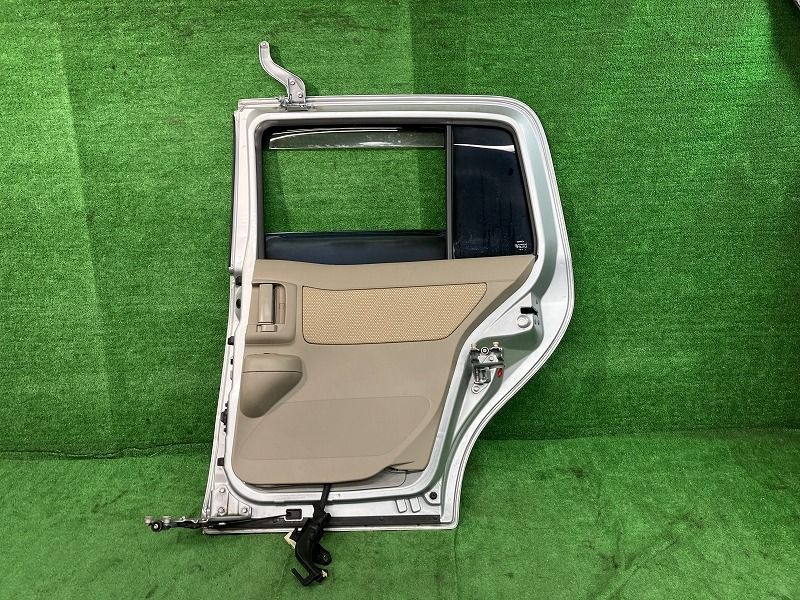 ラウム NCZ25 右リアドア スマイルエディション 4WD アサヒ M2L3 67003 