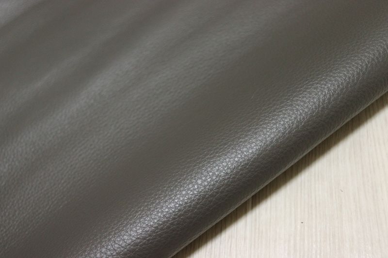 ダークグレー 245ds クロム革 牛革 イタリア レザー シュリンク加工 はぎれ 一枚革 レザークラフト 革 皮 本革 diy 生地 材料