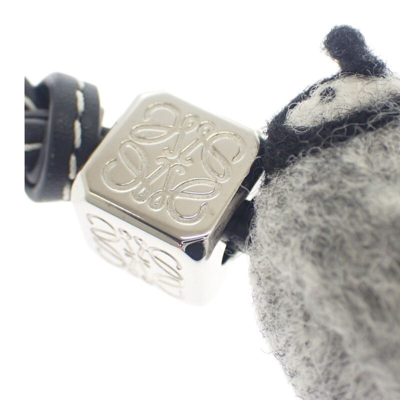 ロエベ　ベビーペンギンチャーム　(フェルト&カーフ) ロエベ ベビーペンギンチャーム フェルト&カーフ レディース LOEWE