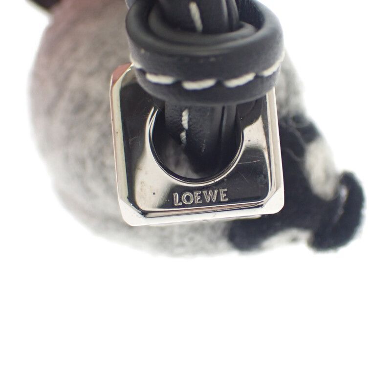 LOEWE】LOEWE ベビーペンギン C621232X23 バッグチャーム カーフ