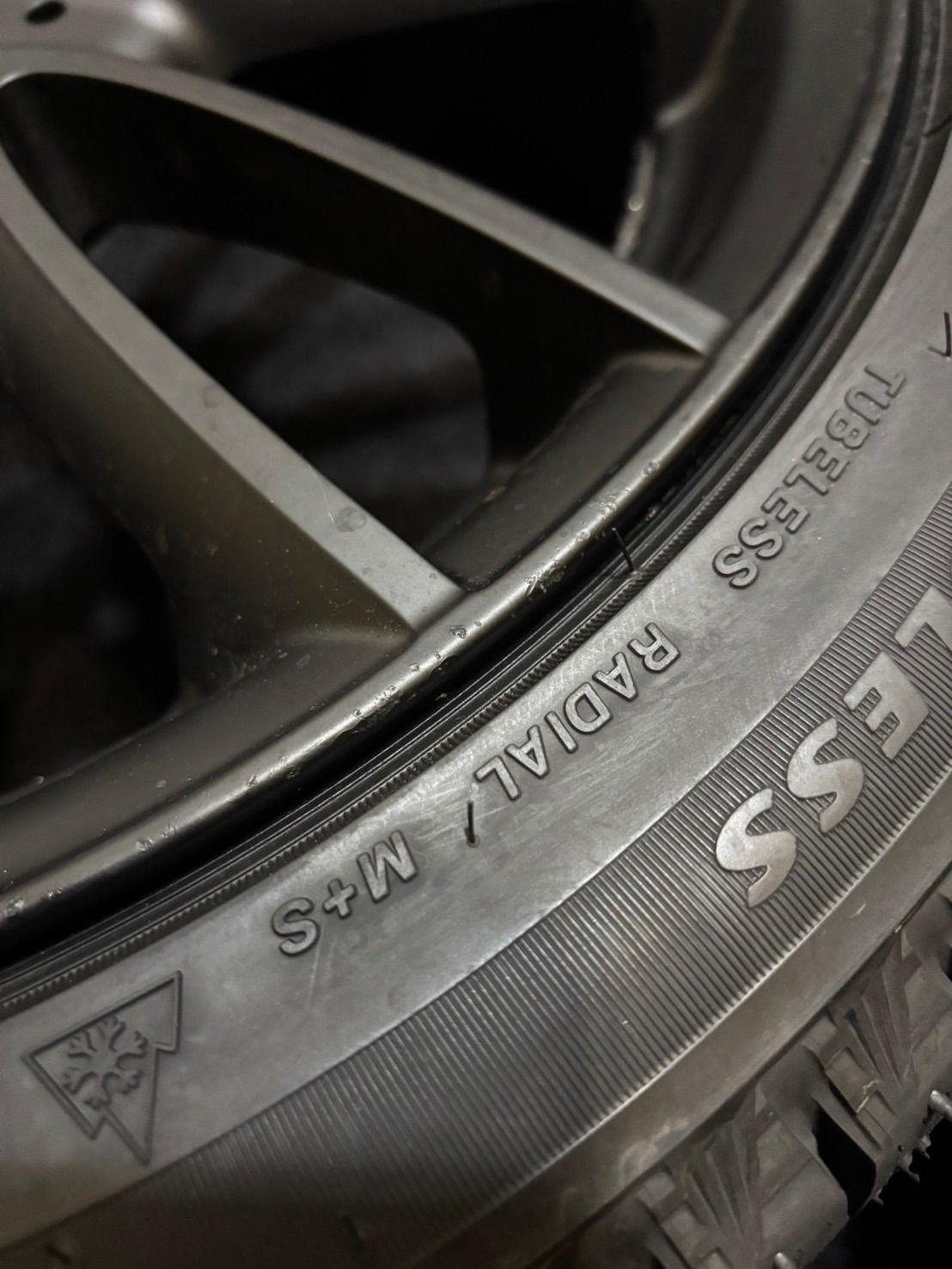  205 45 R 17 VRX 3 MAK ジャッキー 17インチ 7 J 48 112 5 H スタッドレス 4本 MINI F 55 56 1 K 703 17インチ タイヤ ホイールセット