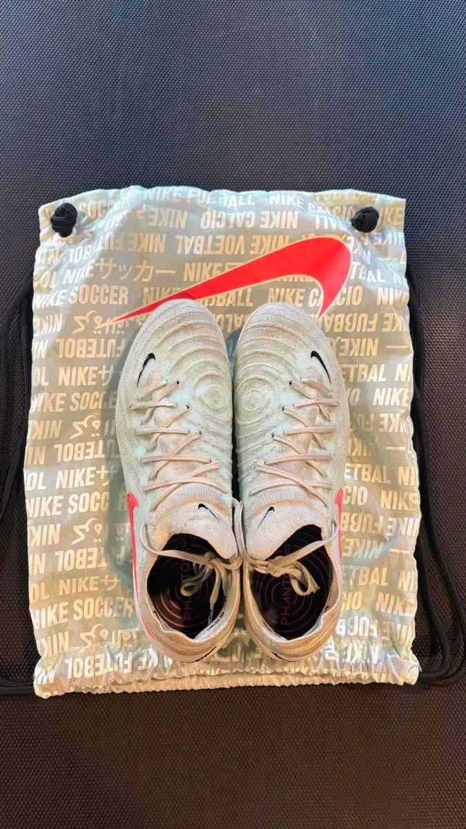 260 FANTOM2 GX Elite AG サッカーシューズ