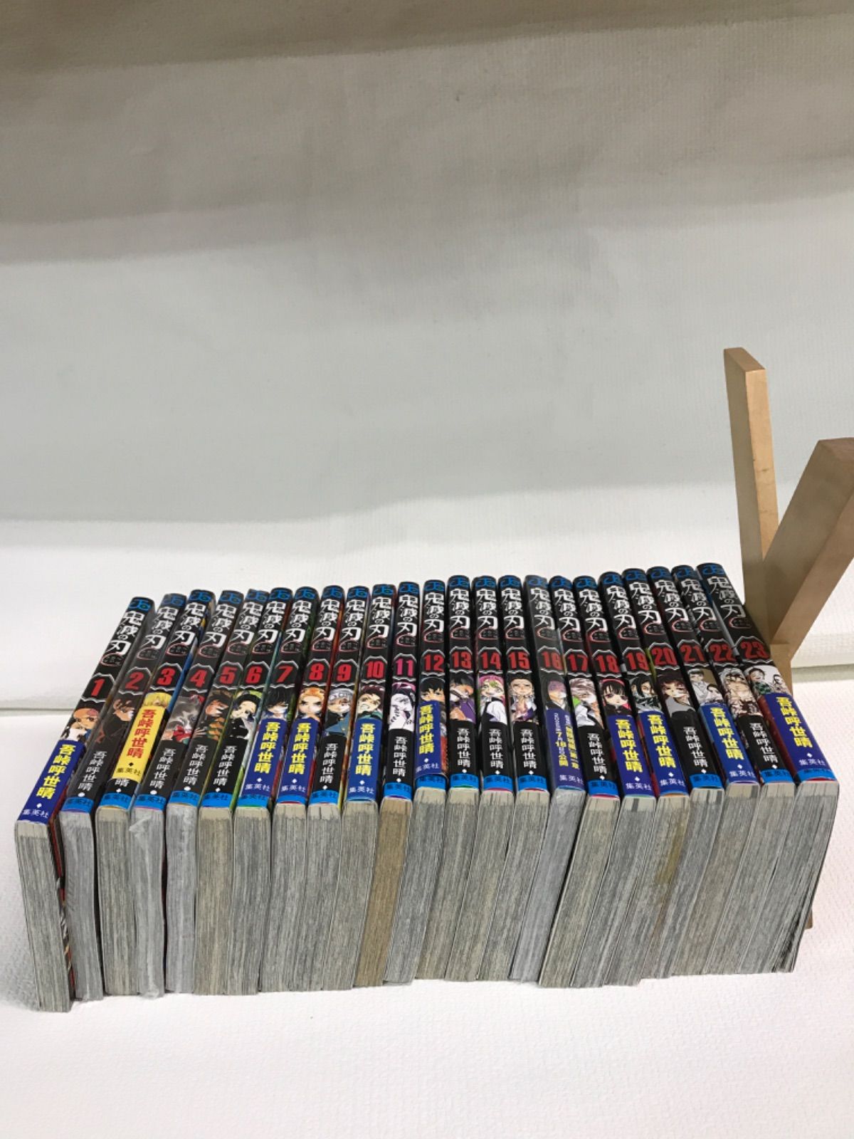 ☆①【未開封4冊】鬼滅の刃 1～23巻 全巻+零巻+関連本3冊 合計27冊