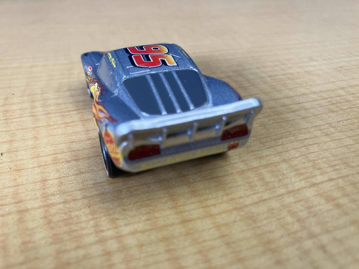 カーズ トミカ C-31 ライトニング・マックィーン （シルバーレーサー