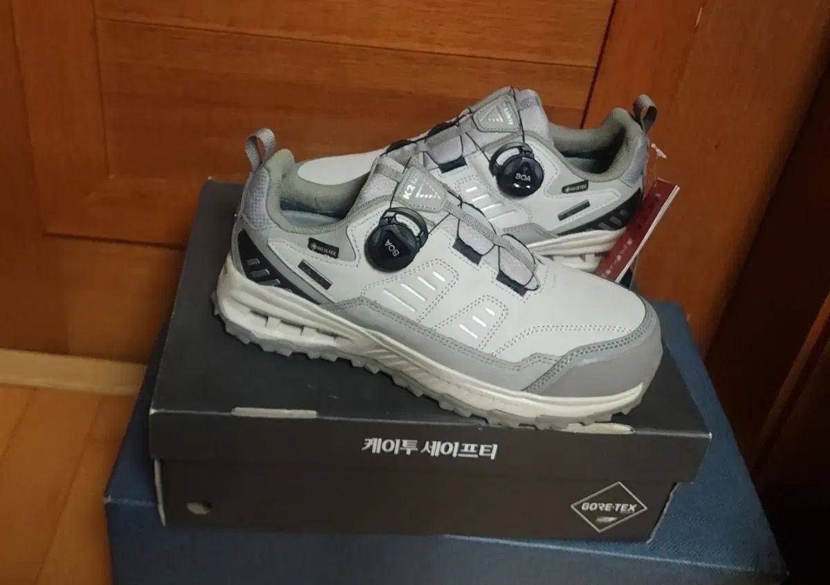 アイダー ゴアテックス 250 ダイアル 安全靴 スニーカー 登山靴