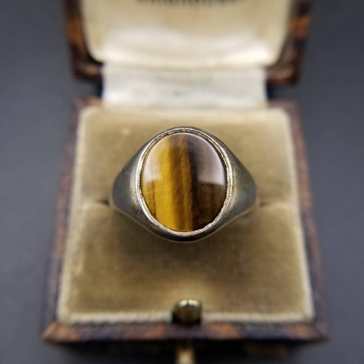 1986年 英国 ヴィンテージ タイガーアイ オーバル インレイ 925 シルバー シグネット リング 銀 指輪 シンプルな存在感 R16-W