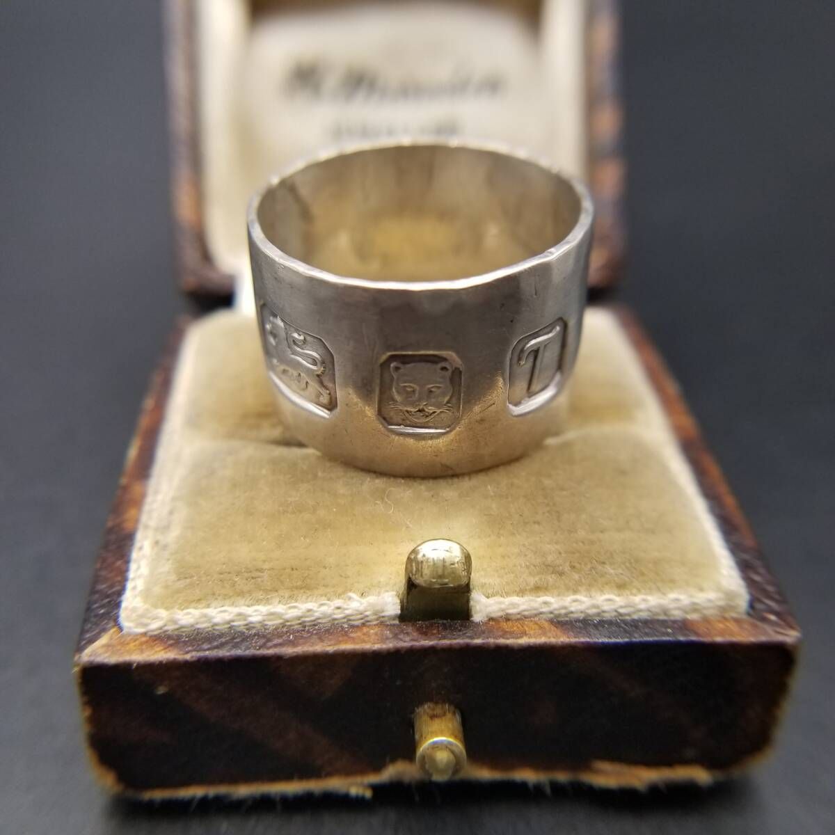 1993年 英国 ヴィンテージ London ホールマーク 彫金 925 シルバー バンド リング 指輪 銀 存在感 R 16 W