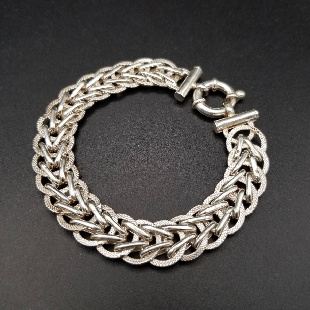 銀 スタイリッシュ