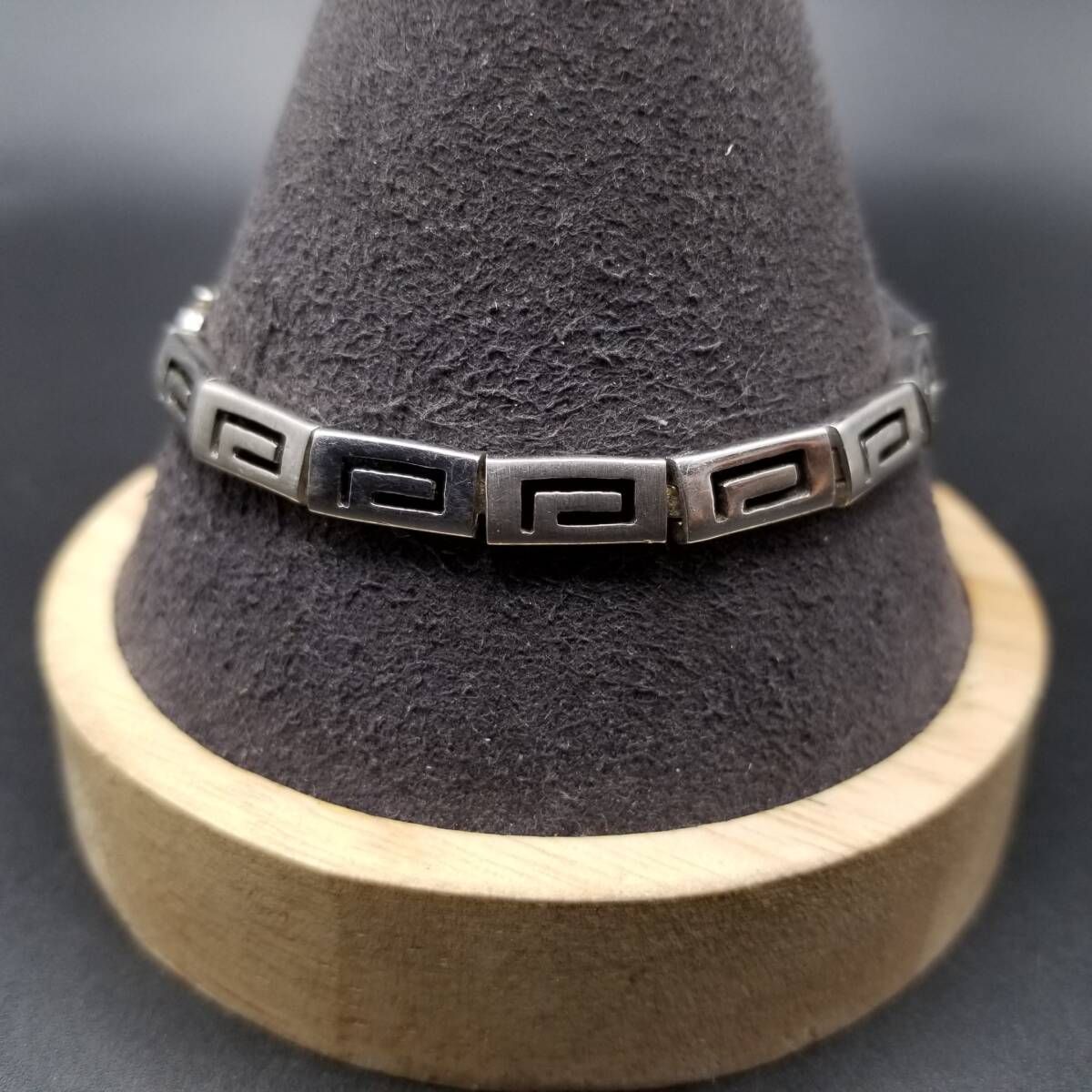  英国 ヴィンテージ ギリシャ雷文 シンプル 925 シルバー ブレスレット 銀 幅広 スタイリッシュ Sheffield ホールマーク R 16 Y ブレスレット アクセサリー