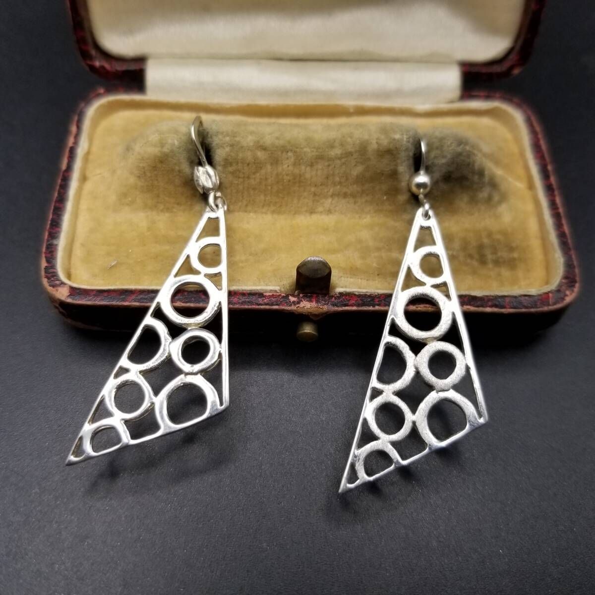 arthus-bertrand 銀製 モダニスト 三角 穴あき パンチング 925 シルバー フック ピアス 銀