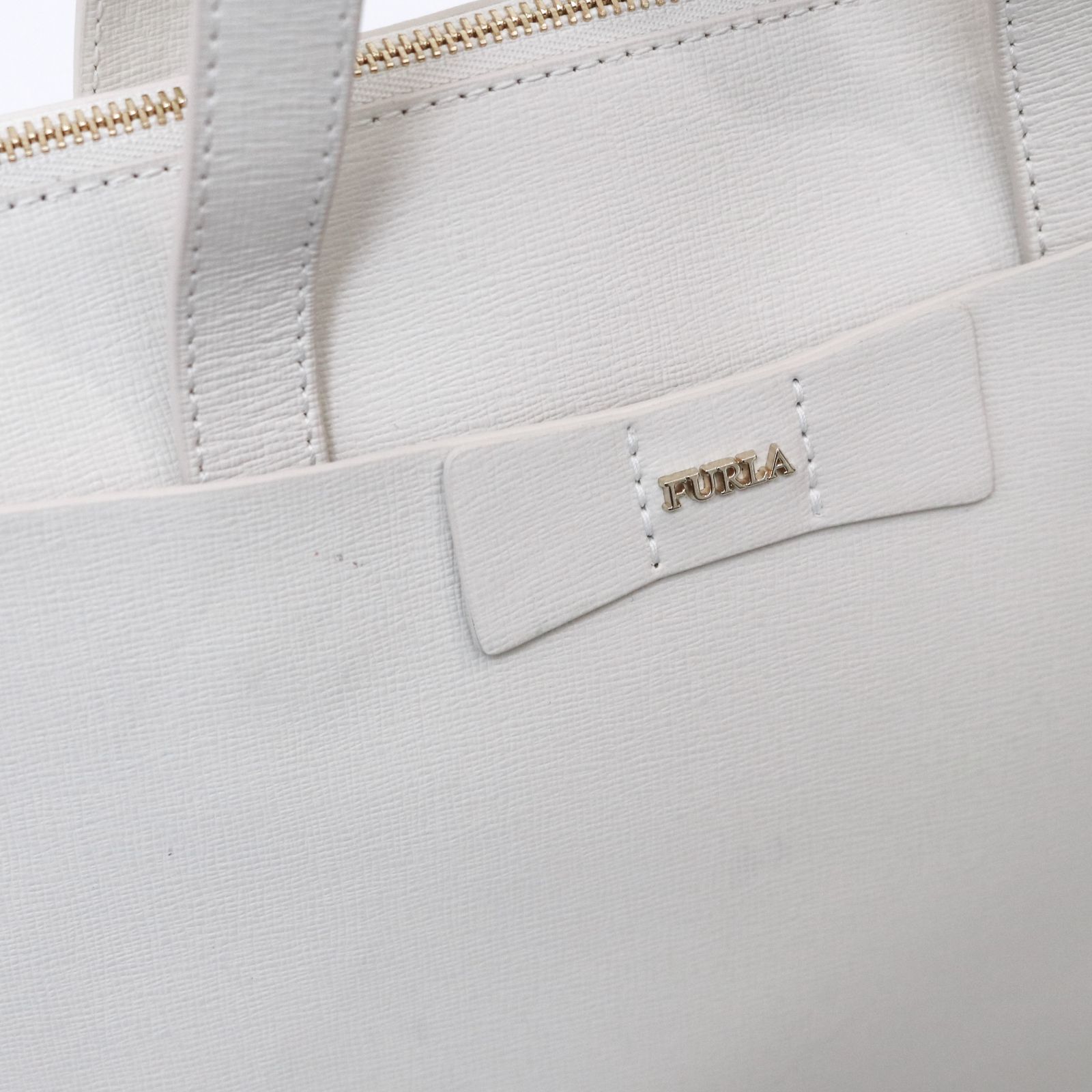 フルラ 2way ショルダーバッグ オリビア 白 ホワイト White レザー 本 