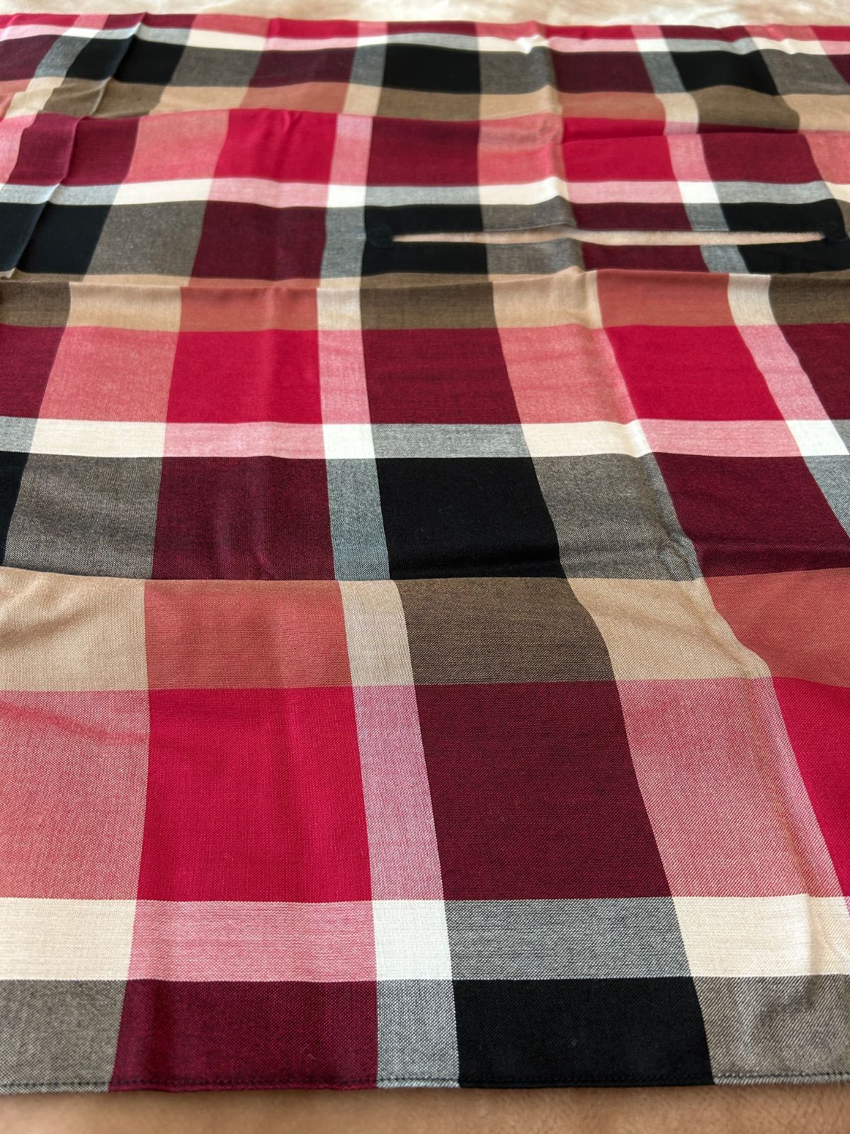 ブルーレーベルクレストブリッジストール ショールレディーススカーフ婦人マフラー女性用メイドインジャパン大判男女兼用ユニセックス