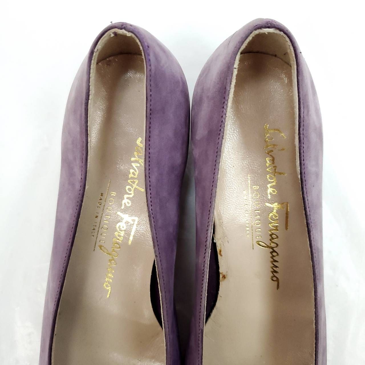 サルヴァトーレフェラガモ　新品　ヴァラ　リボン　スエード　パープル　US5.5 サルヴァトーレフェラガモ 新品 ヴァラ リボン スエード パープル US5.5