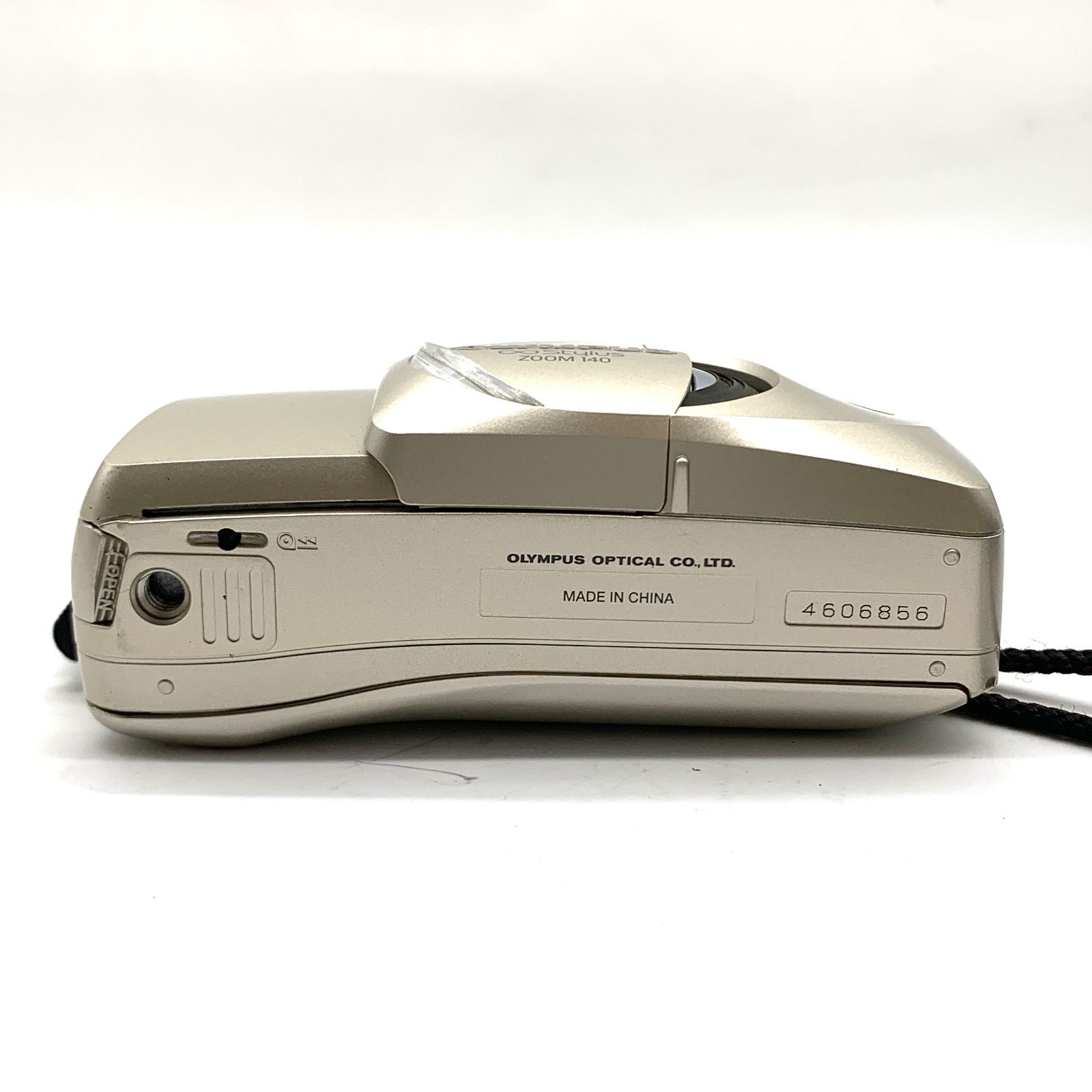 コンパクトフィルムカメラ