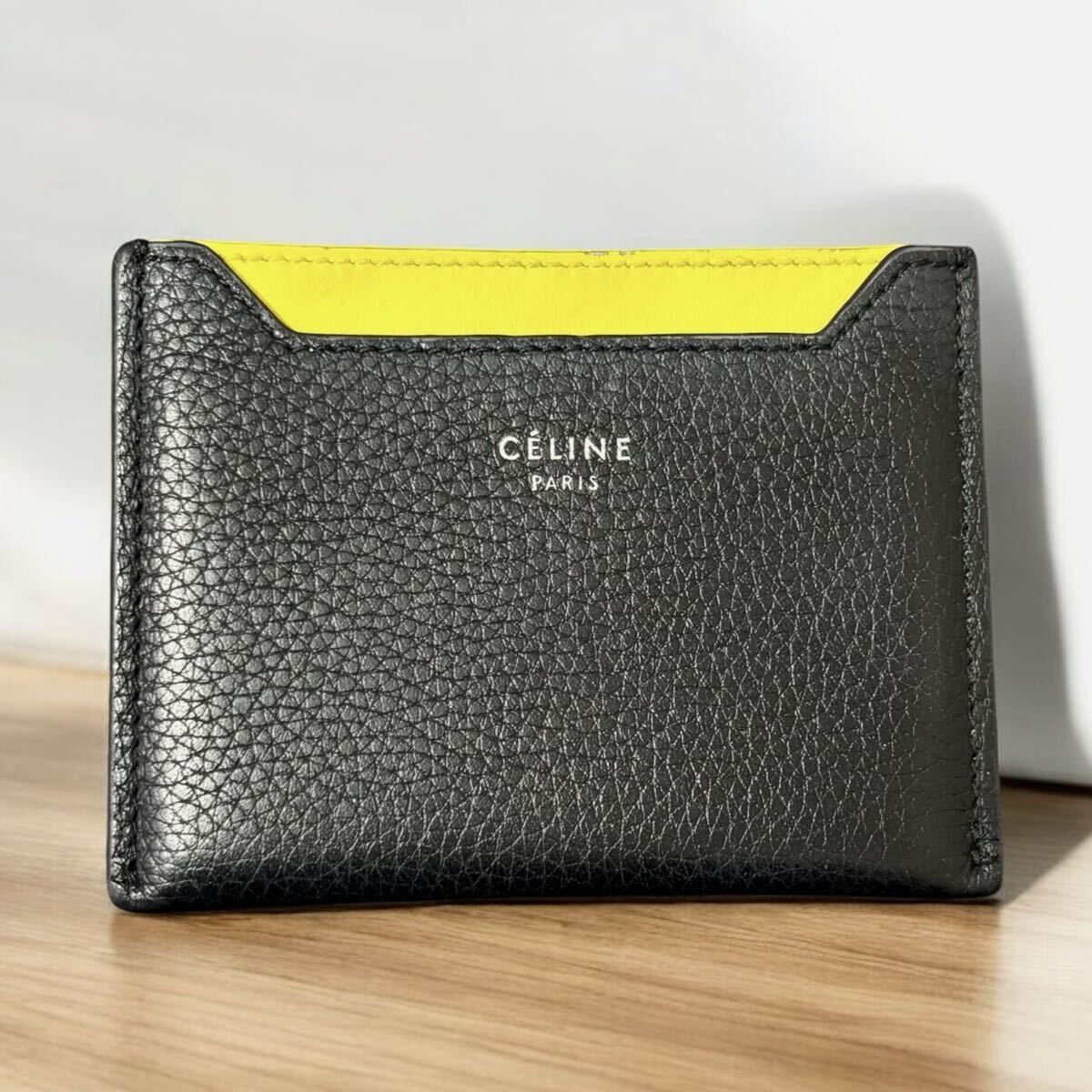 q23 セリーヌ カードケース ブラック イエロー CELINE バイ フラグメントケース レザー