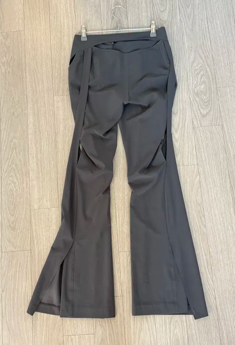  Hyein Seo 혜인서 スリット パンツ スラックス パンツ