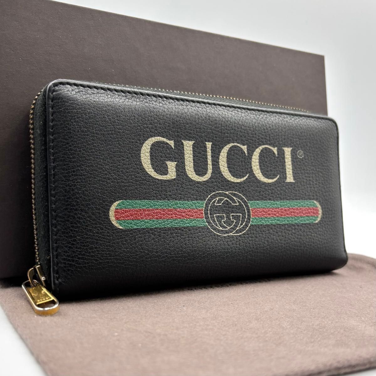 美品‼️ グッチGUCCI 二つ折り財布 シマレザー シェリーライン ラウンド q22 グッチ 長財布 シェリーライン ブラック GUCCI レザー ラウンド