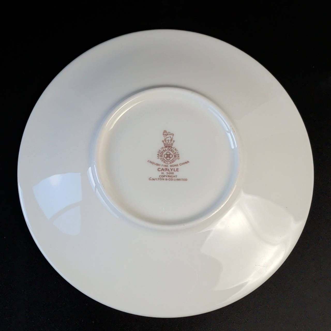 やや傷や汚れあり