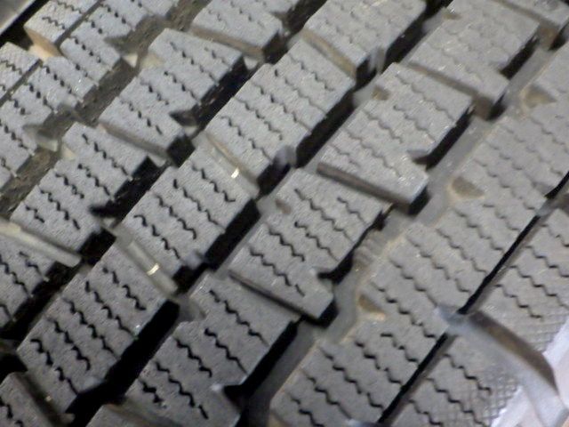  SR 152 製 約8部山 BS W 300 145 80 R 12 78 NLT 4本 12インチ以下 スタッドレス