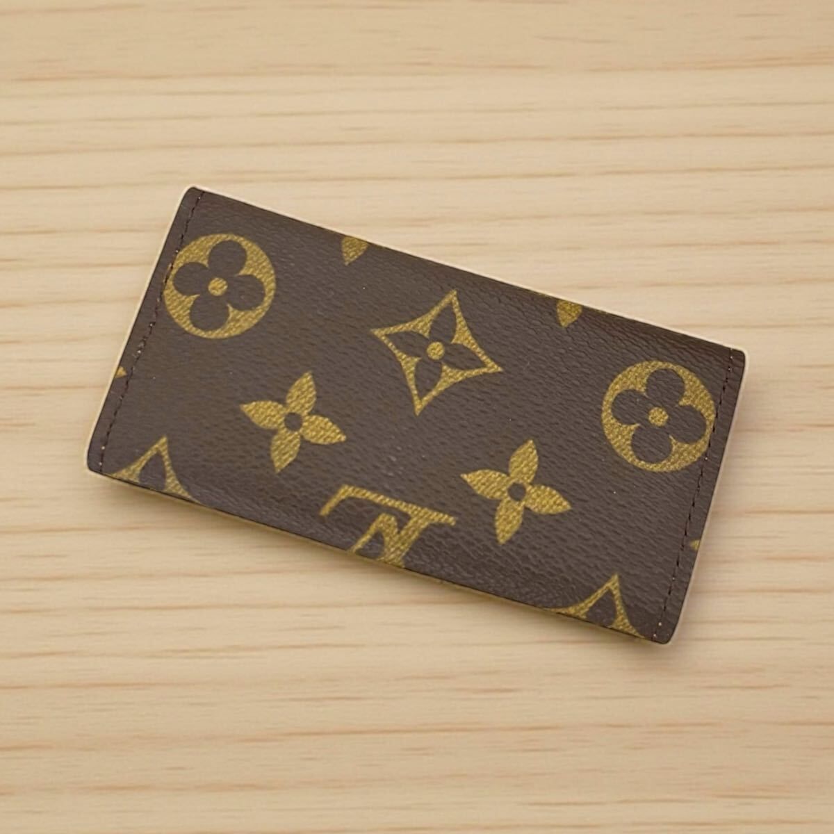 q33 Louis Vuitton ルイ ヴィトン ミュルティクレ 4 4連 キーケース 鍵