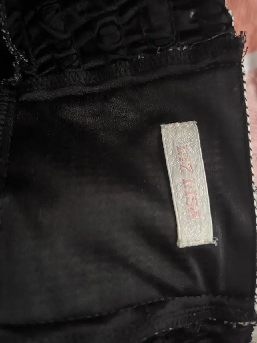 リズリサ 2連ベルト 千鳥 量産型地雷系 ディアマイラブ リズリサ ロジータ シークレットハニー バブルズ アンクルージュ