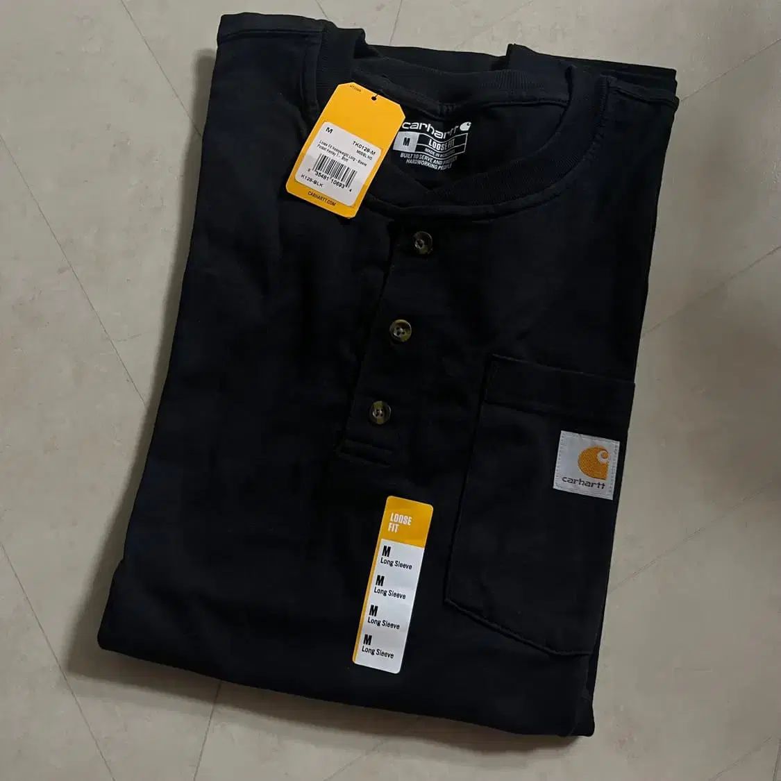 M Carhartt カーハート ロゴ ヘンリーネック ロングスリーブ 長袖Tシャツ ブラック